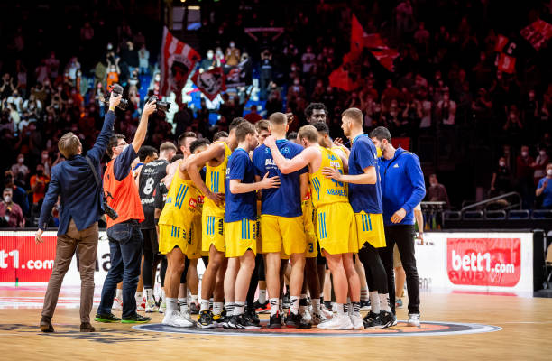 馆同时展开 馆同时展开