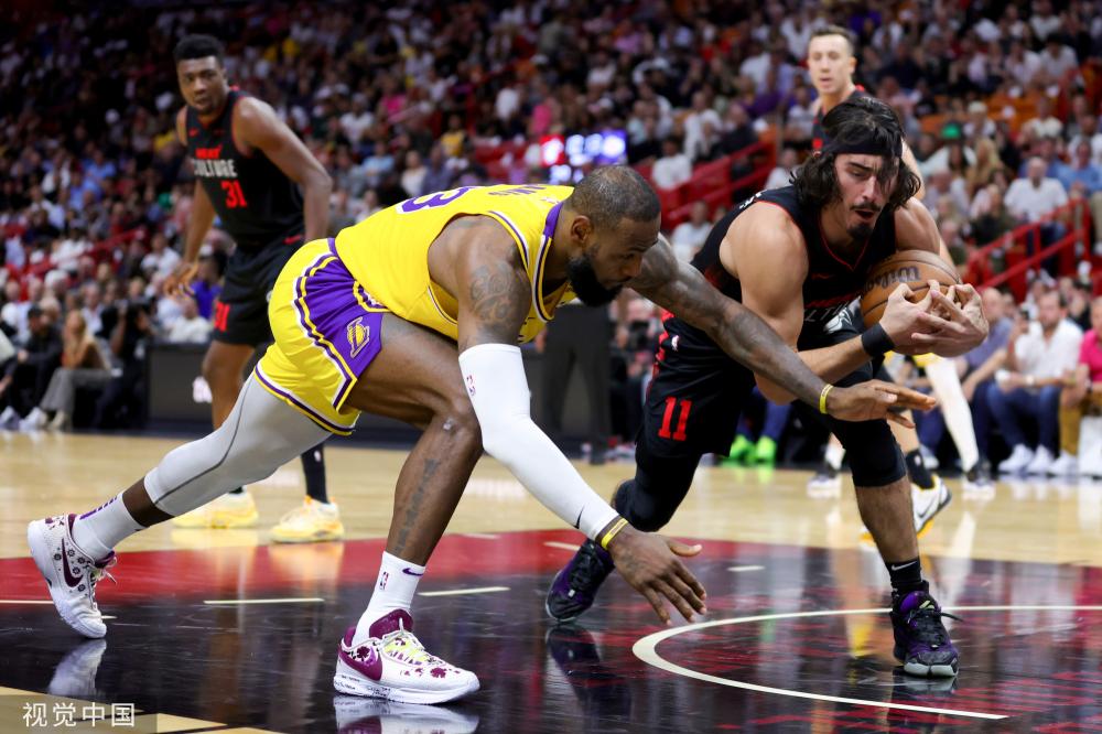 台上赢得了 台上赢得了