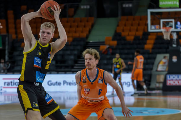 通过此次引 通过此次引