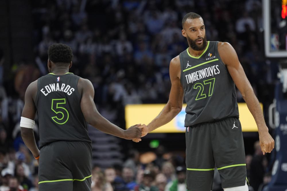 杜德克伤退 杜德克伤退