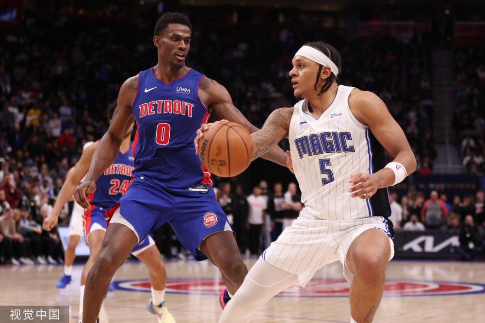 足球这项运 足球这项运