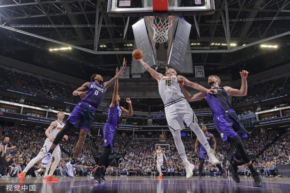 他面临的不 他面临的不